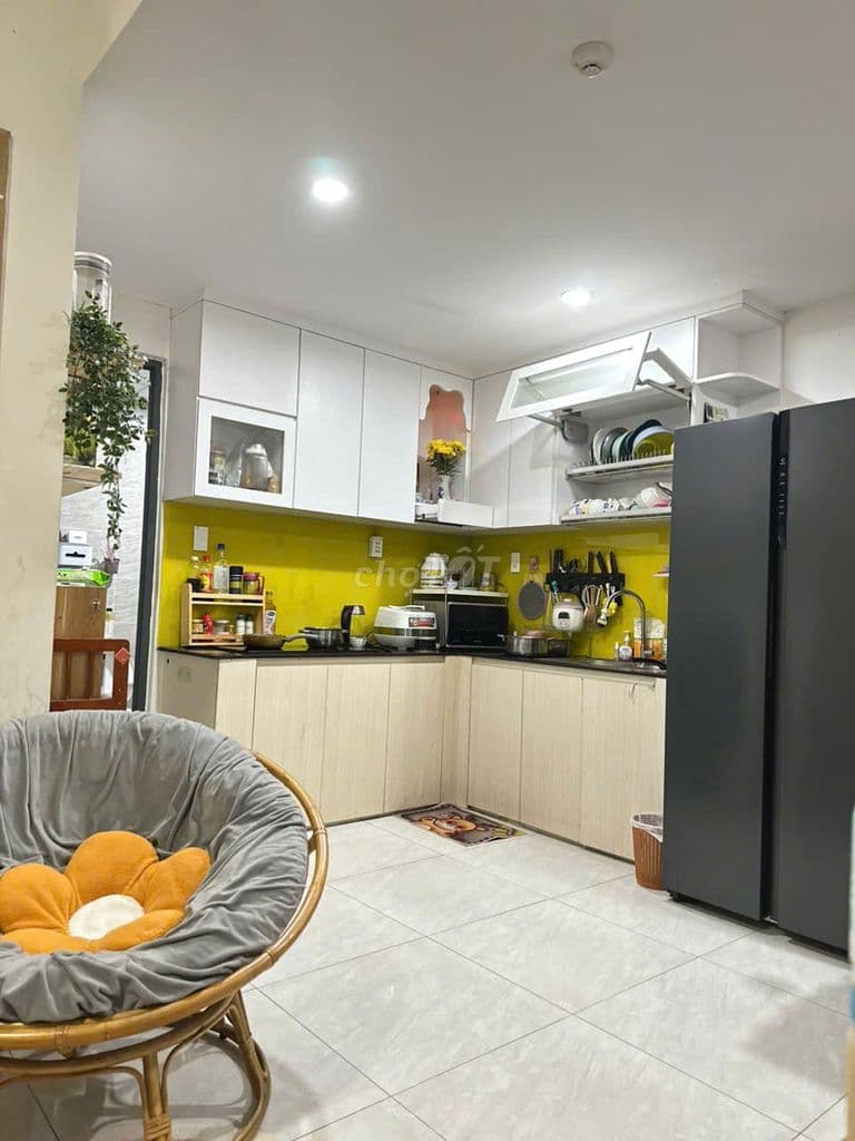 Bán căn hộ Thủ Thiêm Garden,quận 9 gồm 1pn và 1wc có sổ hồng full nt