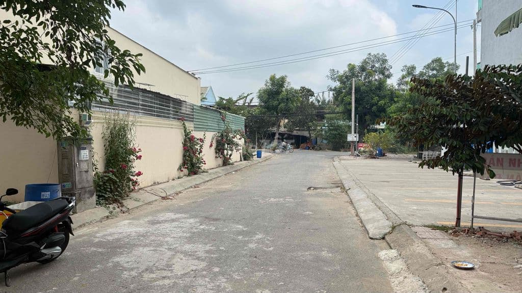 BÁN NHÀ 2 TẦNG HẺM 1426 NGUYỄN DUY TRINH - 4.8 TỶ - Ảnh 3