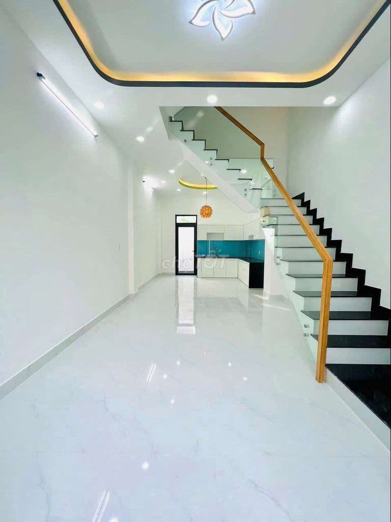 Nhà 1 trệt 2 Lầu Hẻm 340 Đường Long Phước - Ảnh 2