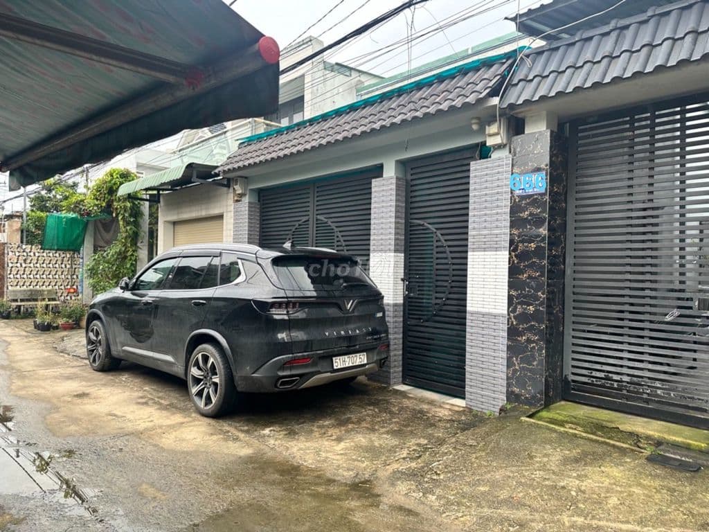 Nhà 128m2 Hóc Môn – Ngang Lớn 5.6m – Hẻm Xe Hơi – Giá Chỉ Hơn 4 Tỷ