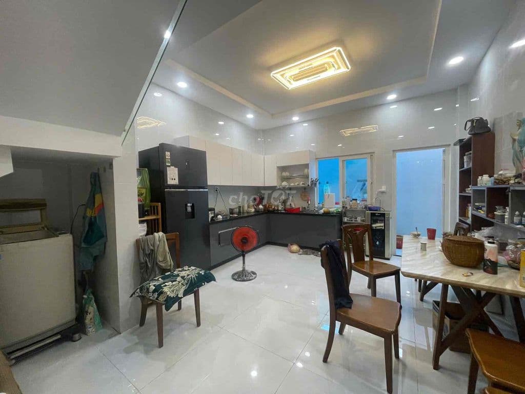BÁN NHÀ ĐẸP 3 TẦNG HXH CÁCH GÒ VẤP CHỈ 200M - HIẾM - CHỦ CẦN BÁN GẤP - Ảnh 3