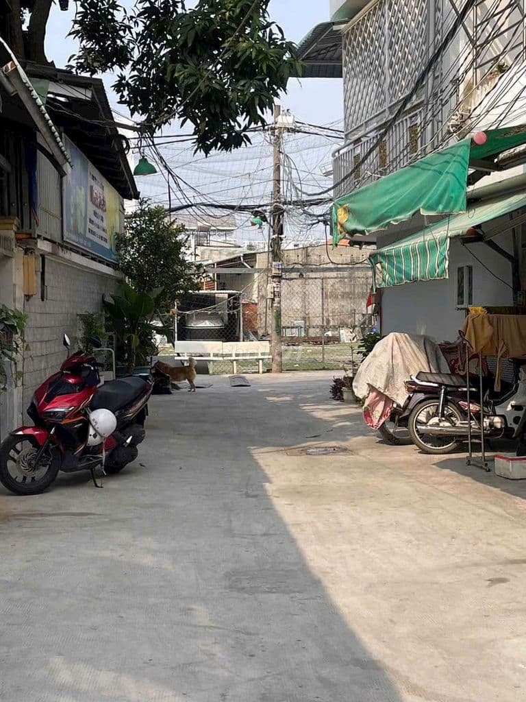 Nhà hẻm xe hơi cần bán