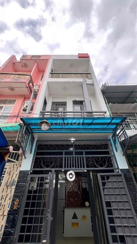 5.95 tỷ 3 TẦNG MỚI - HẺM XE HƠI gần ngã tư Lạc Long Quân - Âu Cơ