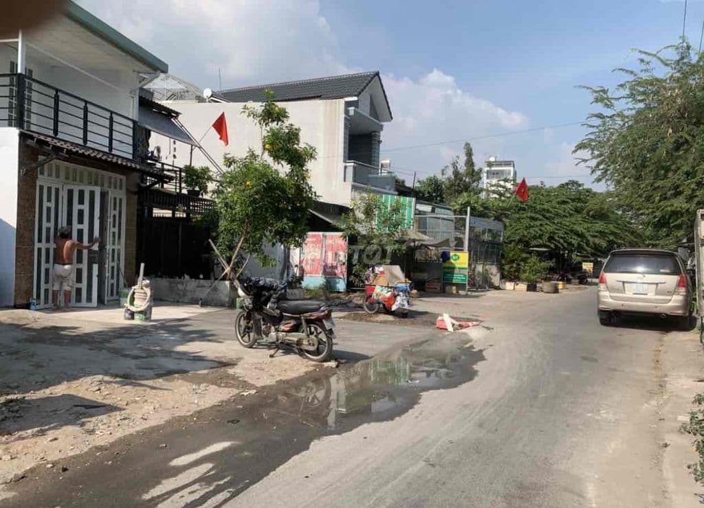 nhà bán 3 * 6 góc 2 MT hẽm Nguyễn Văn Linh