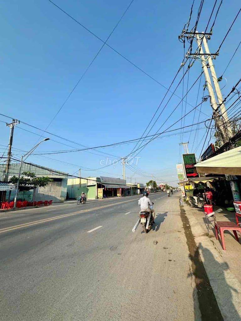 Chính chủ bán nhà 40m ,sổ hồng sẵn . 430tr hóc môn