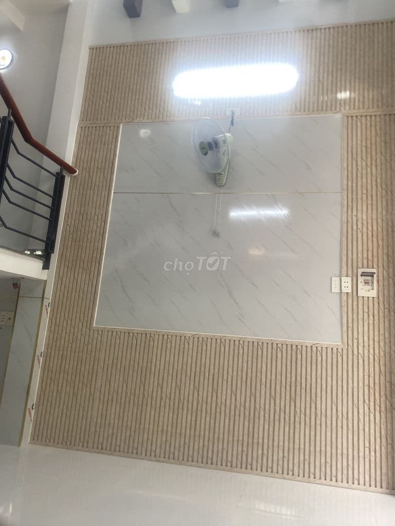 Chính chủ cần bán nhà sổ hồng chung - Ảnh 3