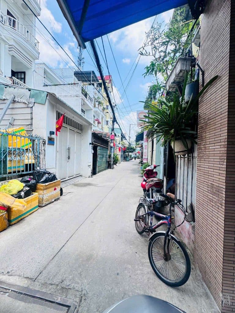 NHÀ NGUYỄN VĂN QUÁ ,ĐÔNG HƯNG THUẬN Q 12 DT 5,5*14 CHỈ HƠN 3 TỶ