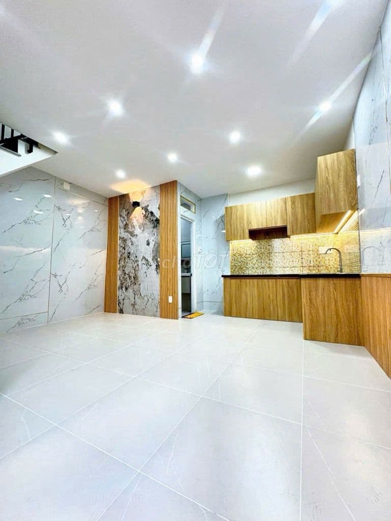 Mua bán nhà quận 4, 30m2 đất, nhà mới đẹp, Đoàn Văn Bơ, P Xóm Chiếu ! - Ảnh 2