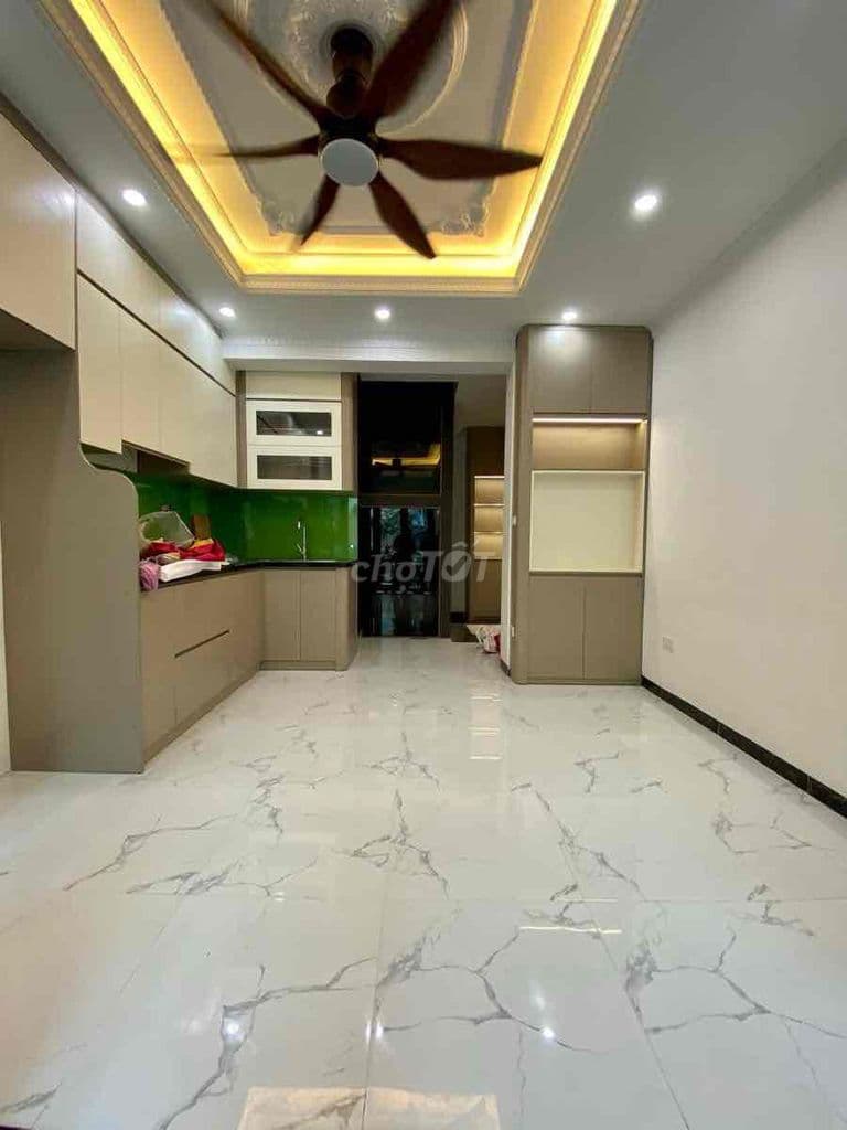 Nhà mới ngõ to thông Minh Khai - Mai động VF3 qua 33m2, 5 tầng thang m - Ảnh 2