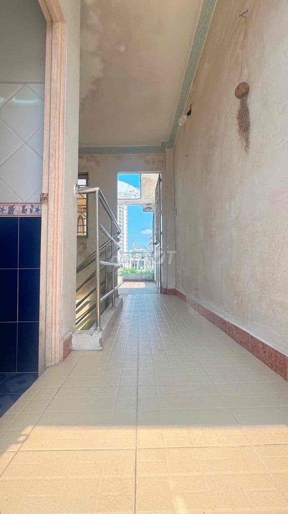 NHÀ MẶT TIỀN ĐƯỜNG LÒ GỐM Q6,DT:3,2x16,8,TRỆT 3 LẦU 5PN 3WC - Ảnh 2