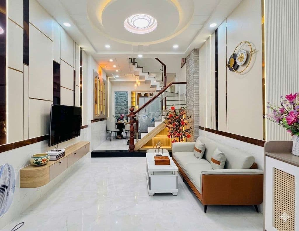 CHỈ HƠN 4 X TỶ CÓ NHÀ MỚI QUANG TRUNG P11 – GẦN COOPMART – 3.5x10M