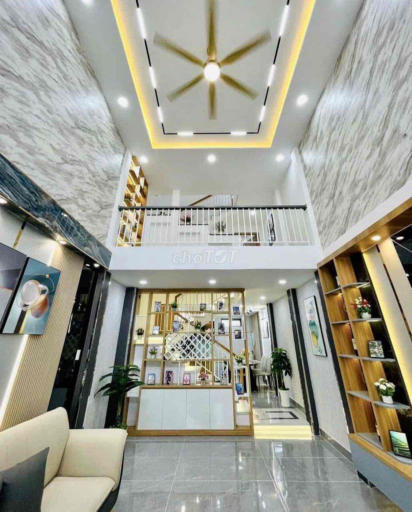 BÁN NHÀ NGAY CÔNG VIÊN LÀNG HOA, P11, GV, HCM - 4x16 - 3PN - 6.4 TỶ - Ảnh 2