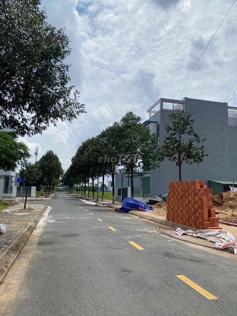 CHỐT NHAHH LÔ 100M2 NGAY VINHOME GRAND PARK Q9 - 30TR/M2 FULL THỔ CƯ