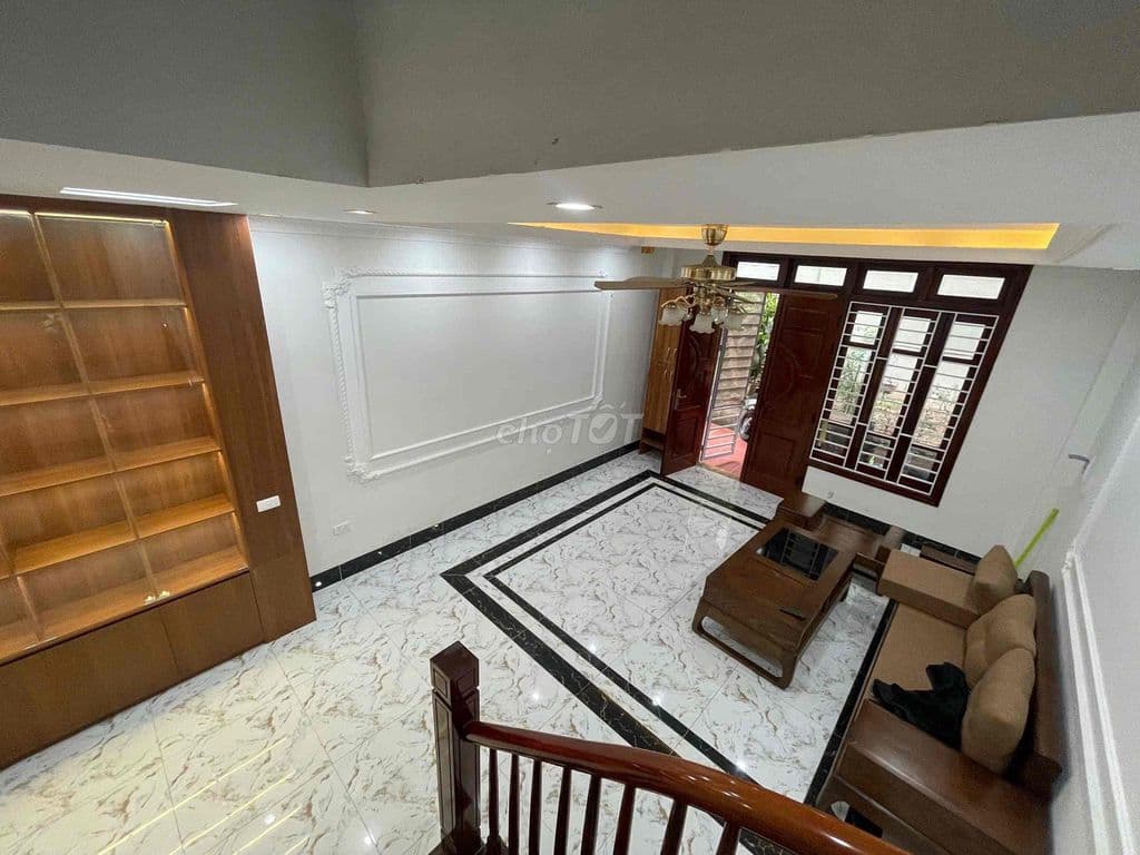 Bán Nhà 5.5 Tầng Ngõ 195 Vũ Xuân Thiều, Full Nội Thất, 2 Mặt Thoáng