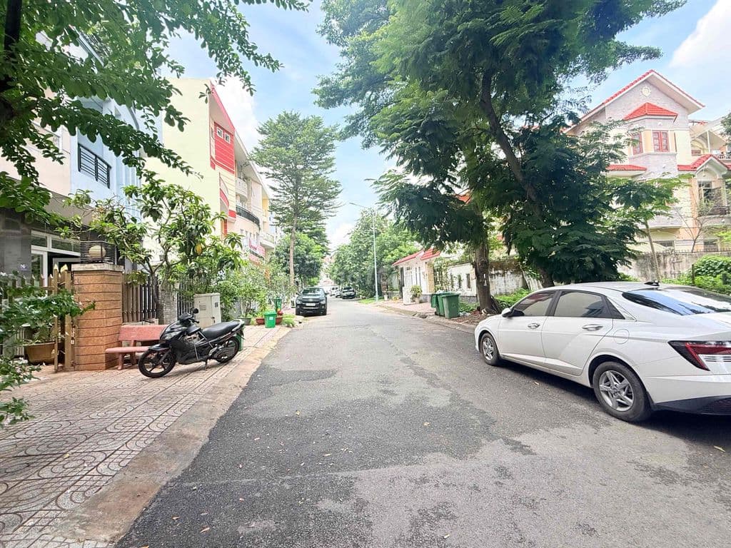 KDC Khang Điền, DT: 200m2(8x25)m Giá bán: 16.5 Tỷ TL - Ảnh 2