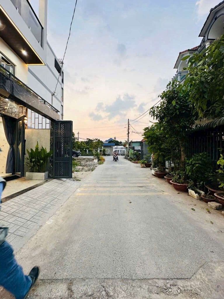 Nhà phố Vạn Xuân 4x16m Mặt tiền Thạnh lộc 39 sát bên Uỷ ban Phường - Ảnh 2