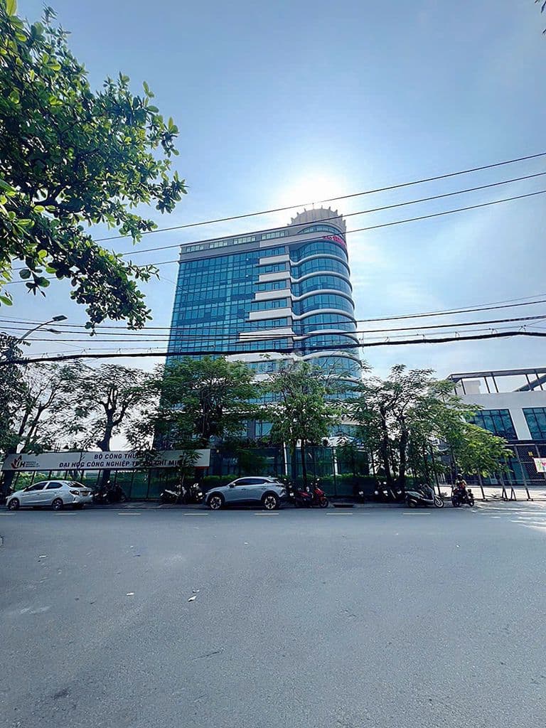 Cần bán nhà 136m2 đường Nguyễn Văn Dung, giá 15,99tỷ - Ảnh 2
