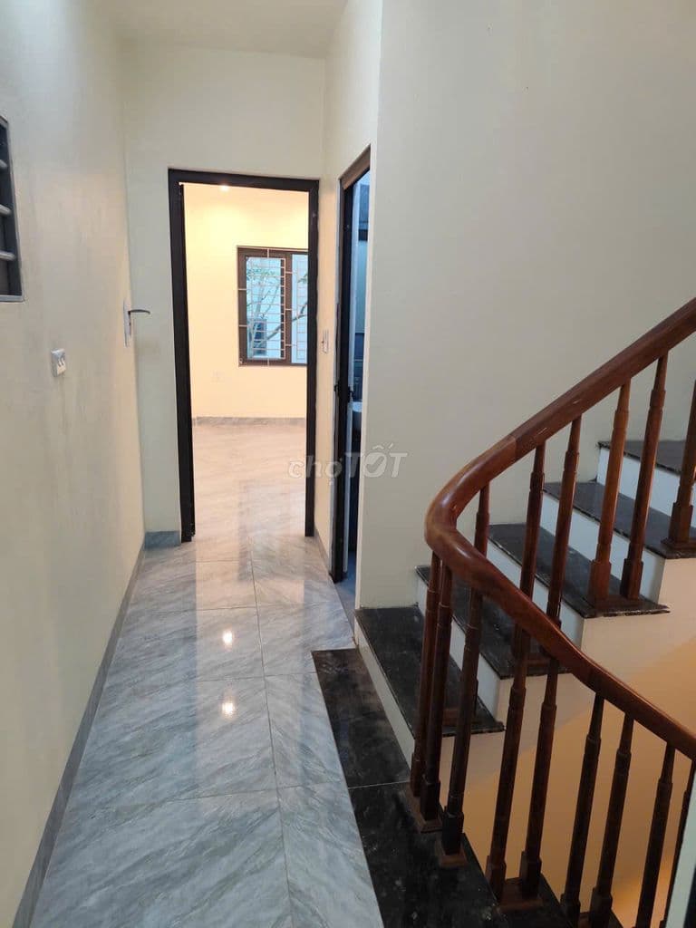 Nhà xây độc lập, thoáng trước sau, ra ô tô gần, DT42m4T giá 3ty95 - Ảnh 3