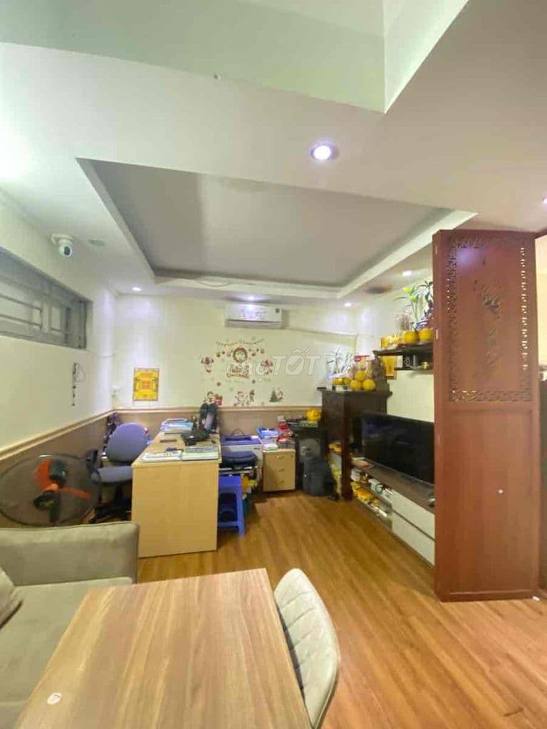 Hơn 2,5 tỷ có căn CC đẹp Đại Thanh-Thang máy-Phí DV rẻ-65m:3 ngủ