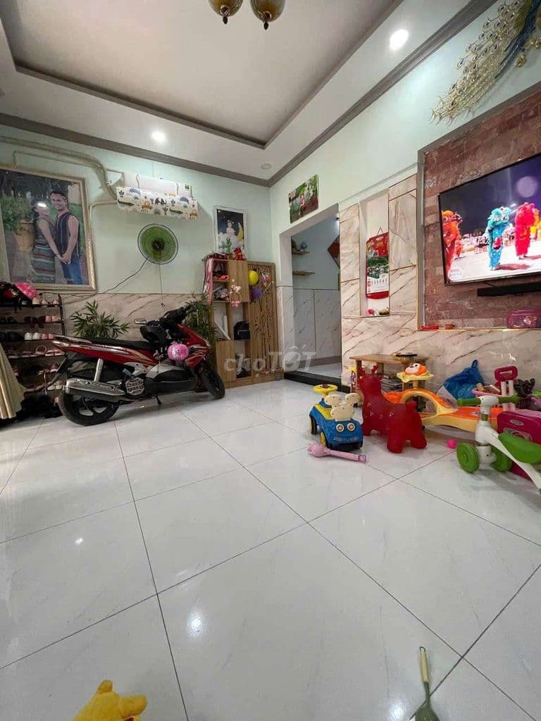 NHÀ ĐẸP 2 TẦNG GIÁP GÒ VẤP NHỈNH 4 TỶ. TL - Ảnh 3