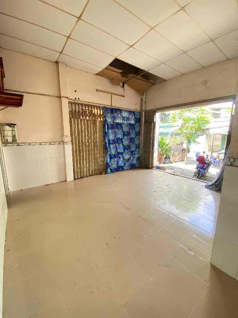 MUA 1 được 4, Bán Nhà Bà Hom Lô góc, Khu DC hiện hữu, Ko quy hoạch