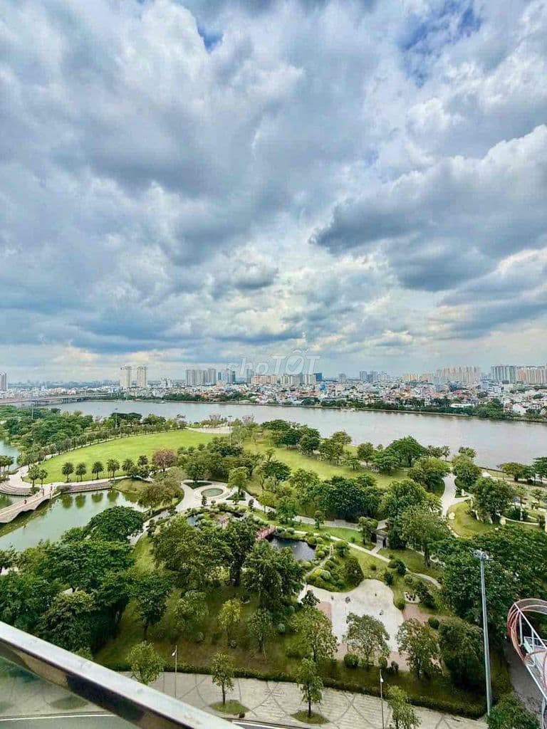bán 4Pn- 188m2 , view đầu hồi,sồn, 3bancong , giá : 36 tỷ
