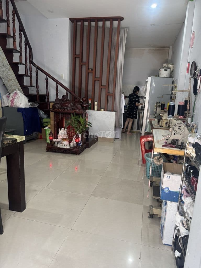 NHÀ 4x9m TRỆT LẦU CÒN MỚI, HẺM THOÁNG GẦN MẶT ĐƯỜNG ÂU CƠ - Ảnh 3