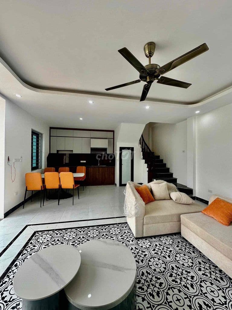 Nhà 4 Tầng 45m2 Trục Chính kinh Doanh Ô tô Chạy Thông, 5p ra ra Cầu ML - Ảnh 2