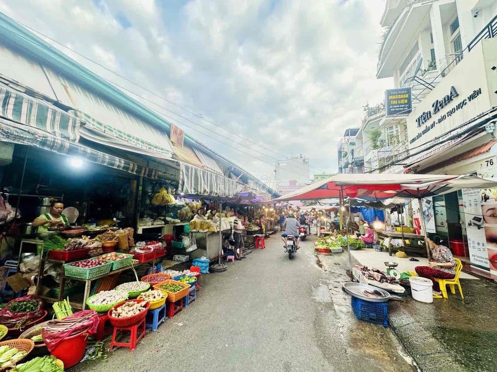 Bán nhà chính chủ mặt tiền chợ Hoàng Minh Đạo , Quận 8, 76m2, 2 tầng.