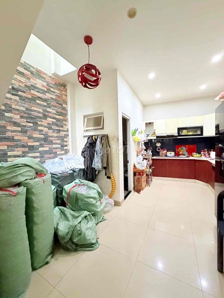 NGAY GÓC LẠC LONG QUÂN - ÂU CƠ SÁT MẶT TIỀN GIÁ CHỈ 5 TỶ XÍU - Ảnh 3