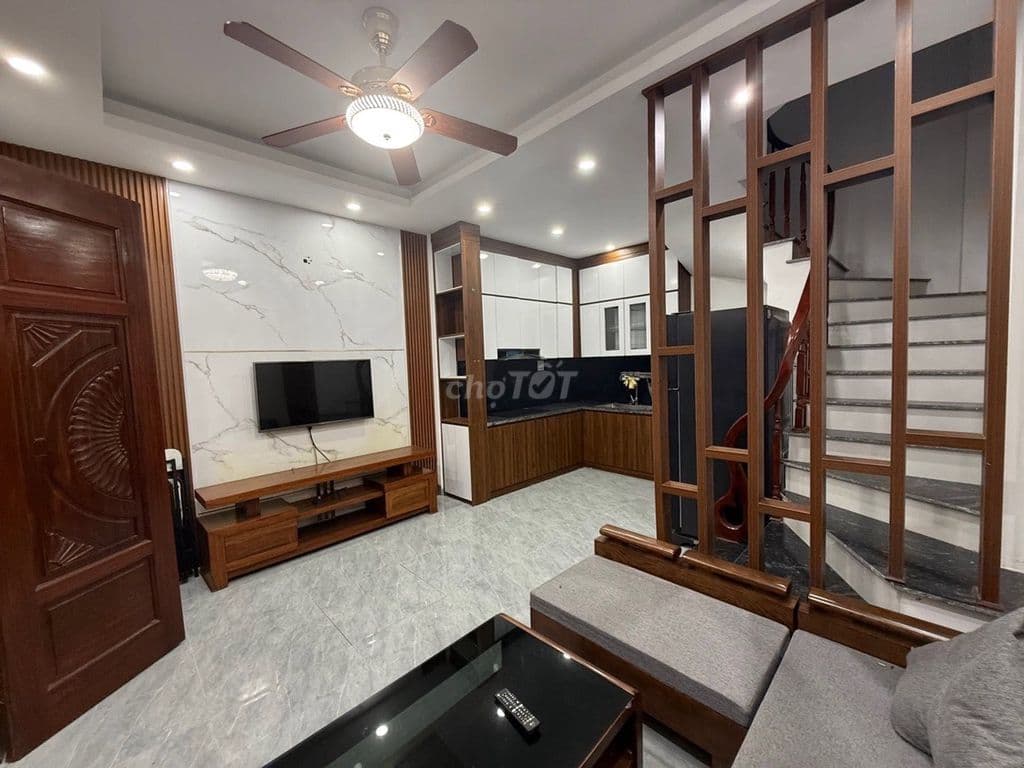 bán nhà đẹp Thượng Thanh 5 tầng full nội thất