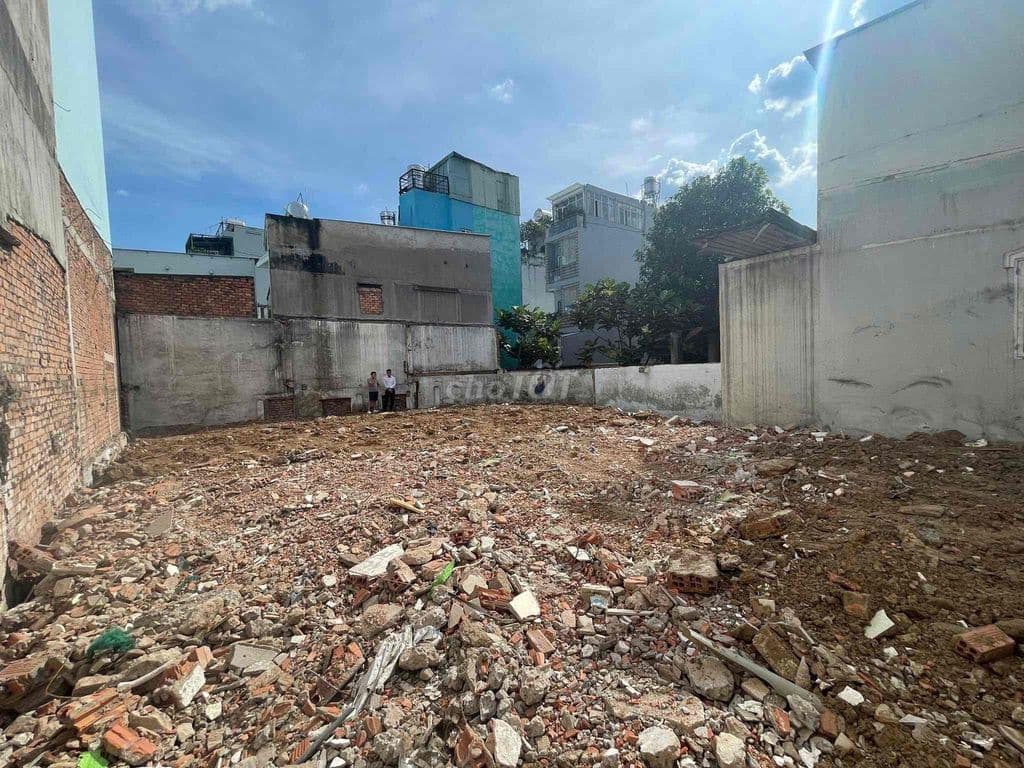 Đất lớn DT: 426m2 Mặt Tiền Lê Đình Cẩn ngang 8m dài 40m nở hậu 13 - Ảnh 2