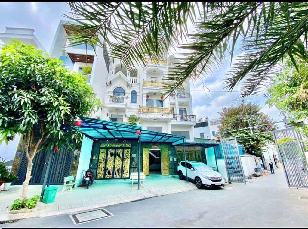 nhà phố đường 12m có vỉa hè