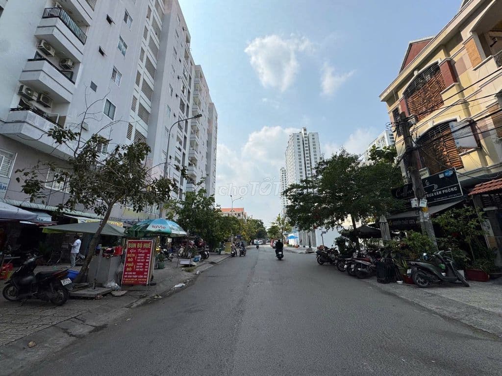 Cần bán tầng trệt Chung cư Him Lam Nam Khánh – P.5 – Quận 8 - 110m2