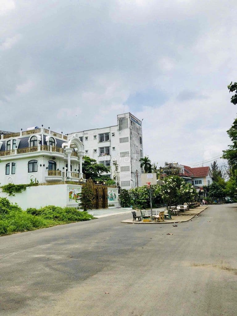 Nhà 4 Tầng Kiên Cố, khu bên sông Đs27, hẻm xe tải - Ảnh 3