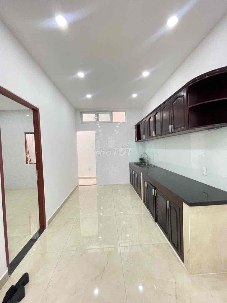 BÁN NHÀ NGÃ TƯ BỐN XÃ -76m2-3 Phòng Ngủ-Hoàn Công-Đường Xe Hơi 5 Mét - Ảnh 3