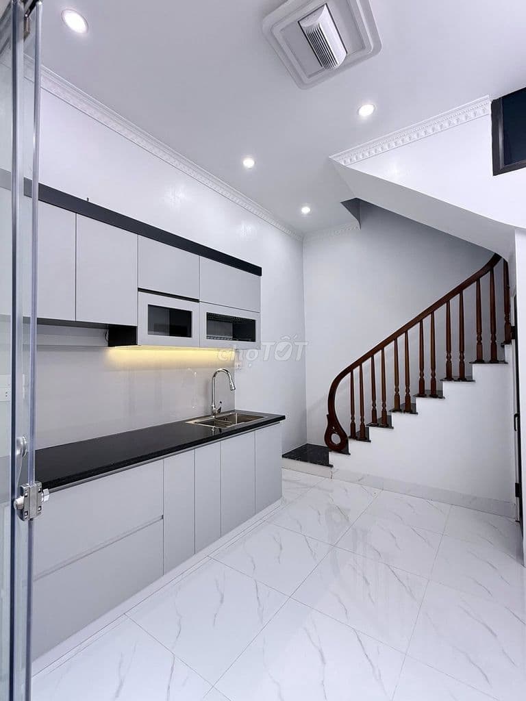 Siêu hiếm Kim Mã 20m2, 3T, 10m ra mặt phố, full nội thất - Ảnh 3