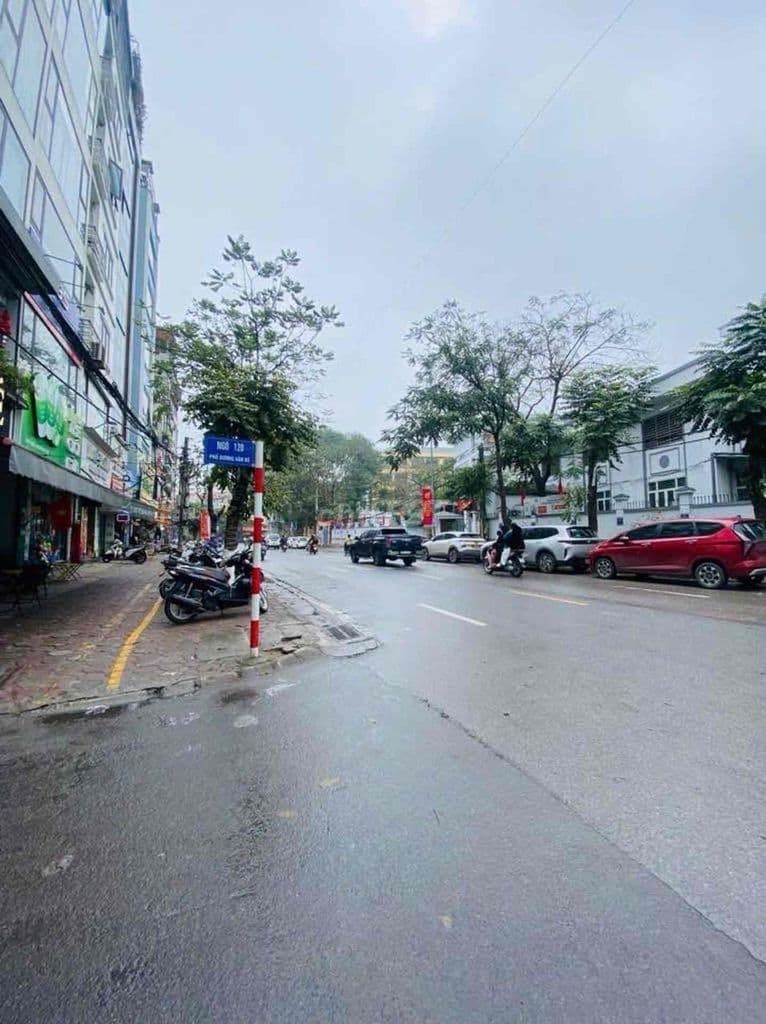 Mặt phố vỉa hè kinh doanh sầm uất cạnh Timecity Minh Khai, giá đầu tư