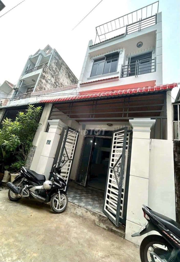 nhà đẹp dt 4,5x16m trệt+ lửng+ lấu ST 3pn4wc hẻmXHTrungMỹTâyQ12, 5,5tỷ