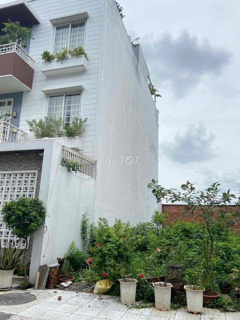 Đất đẹp khó tìm miếng thứ 2. DT to đùng 4.9x17m chỉ nhỉnh 5 tỷ. - Ảnh 3