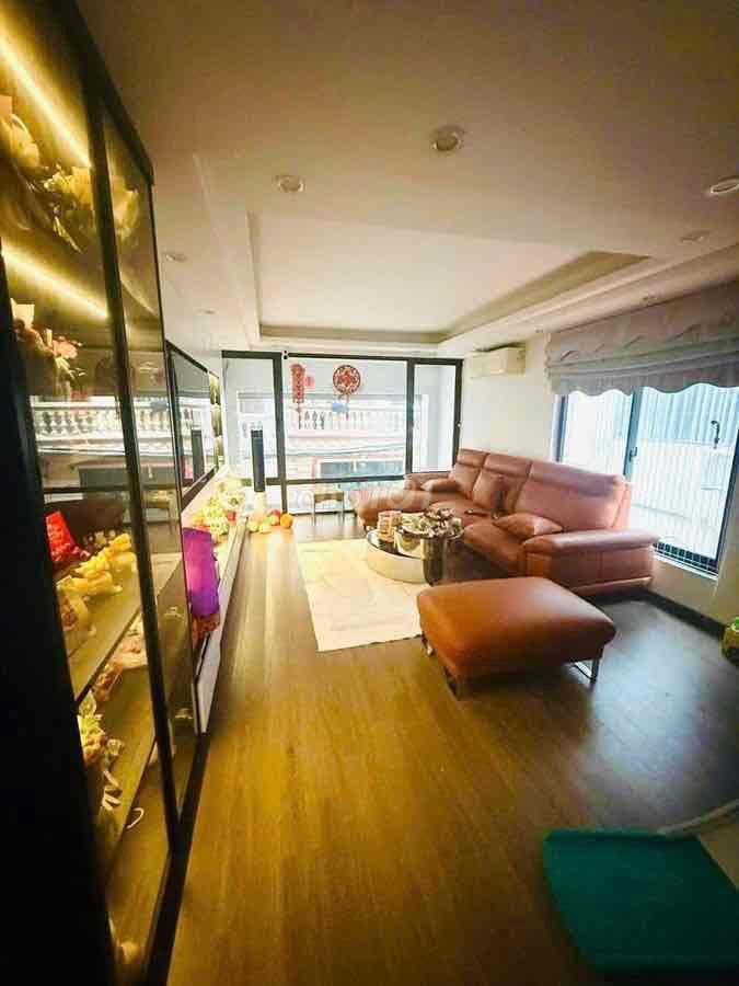 Đống Đa, 40m x 6 Tầng ô chờ Thang Máy, nhỉnh 16 tỷ, ô tô tránh - Ảnh 2