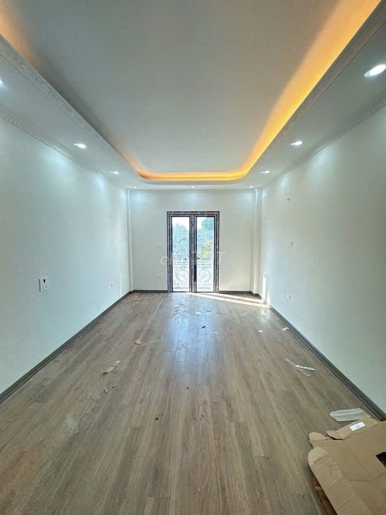 NHÀ PHÚC ĐỒNG 40M 6 TẦNG- NGÕ THÔNG Ô TÔ 7 CHỖ- THANG MÁY- GARA - Ảnh 3
