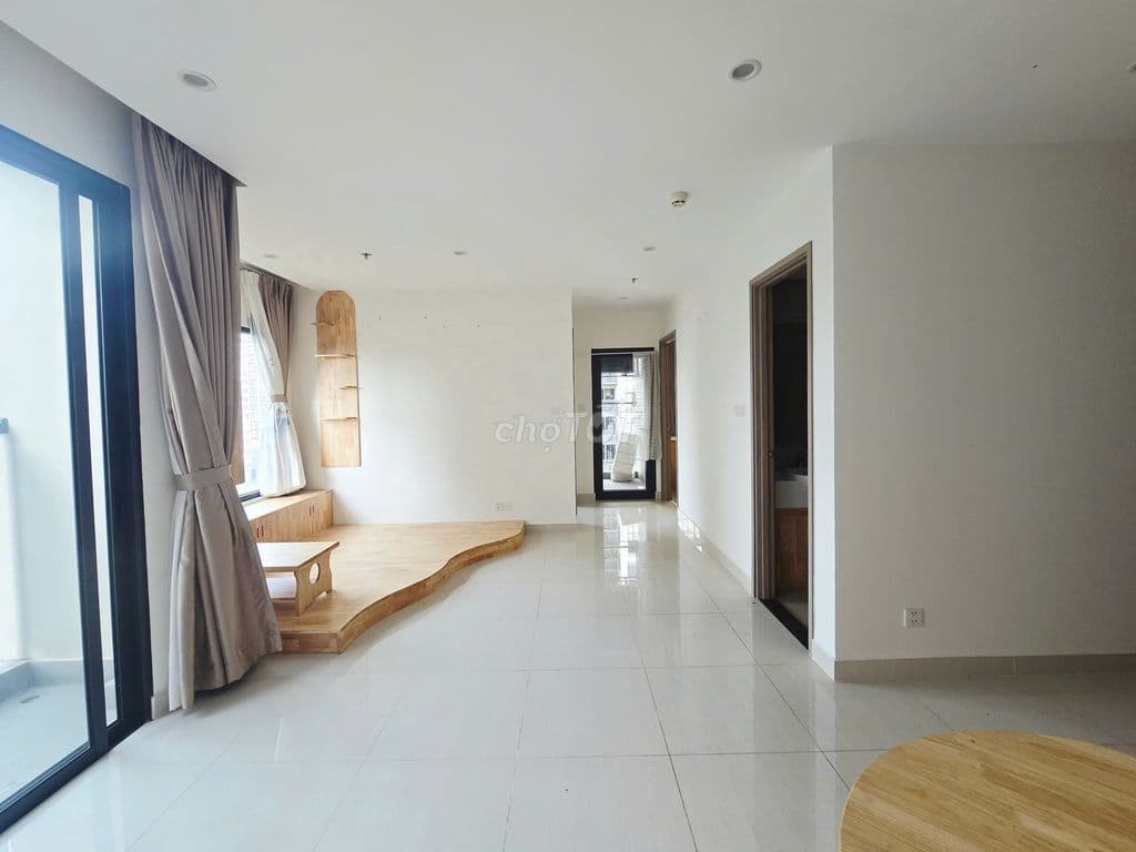 Tuấn Vinhomes Bán Căn Góc 2PN+ 2WC Giá Tốt, Có Sổ Hồng, Full Nội Thất - Ảnh 3
