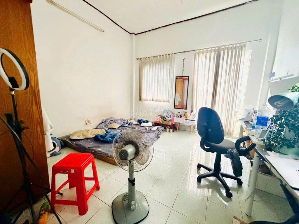 Chính chủ 100 năm - Bán nhà 3 tầng ngang đẹp 5m - Ngay Chợ Bà Chiểu - Ảnh 2
