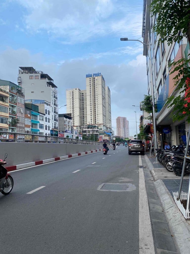 BÁN NHÀ KIM ĐỒNG- GIÁP BÁT- HOÀNG MAI 5 TẦNG THANG MÁY 52M GIÁ 16.5 TY