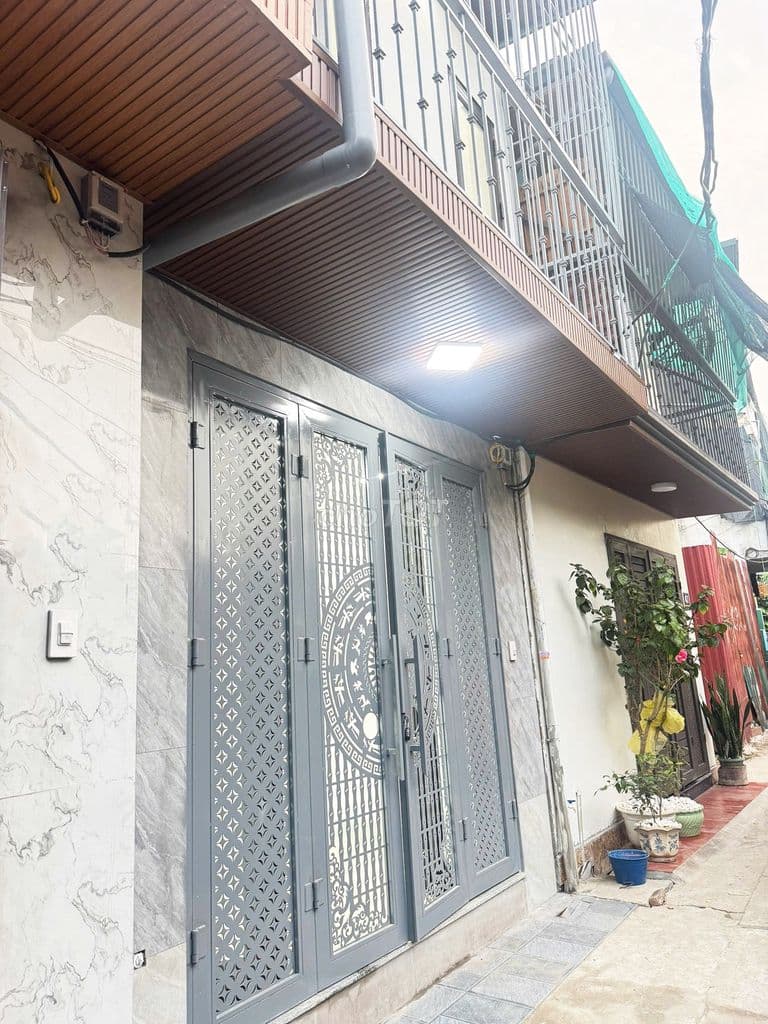 Bán nhà Bùi Xương Trạch, Nhà đẹp mới.