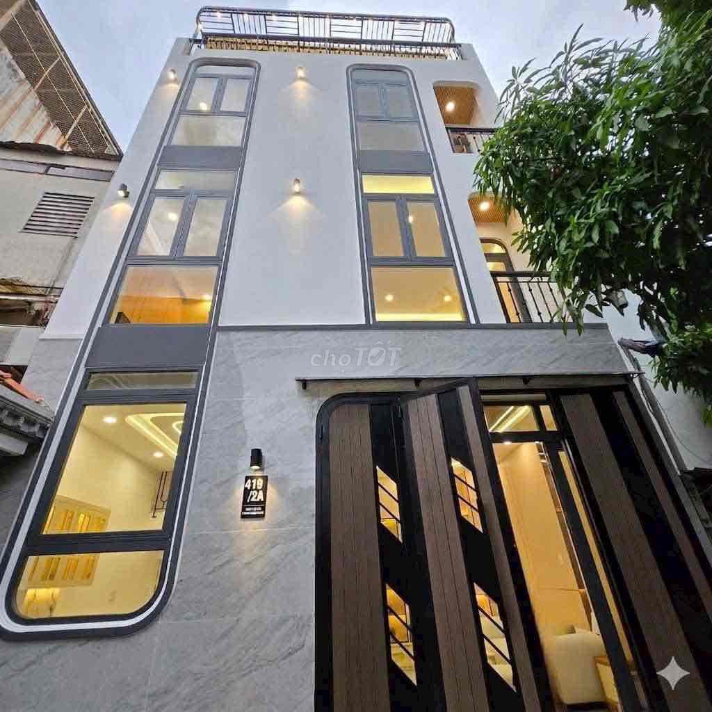 Siêu Phẩm PenHouse mới xây F3 Q8