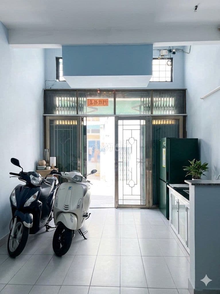 HXT LẠC LONG QUÂN P3Q11 DT 3,5x10m NHÀ 3 TẦNG HOÀN CÔNG ĐỦ 4 TỶ 8 (TL) - Ảnh 3
