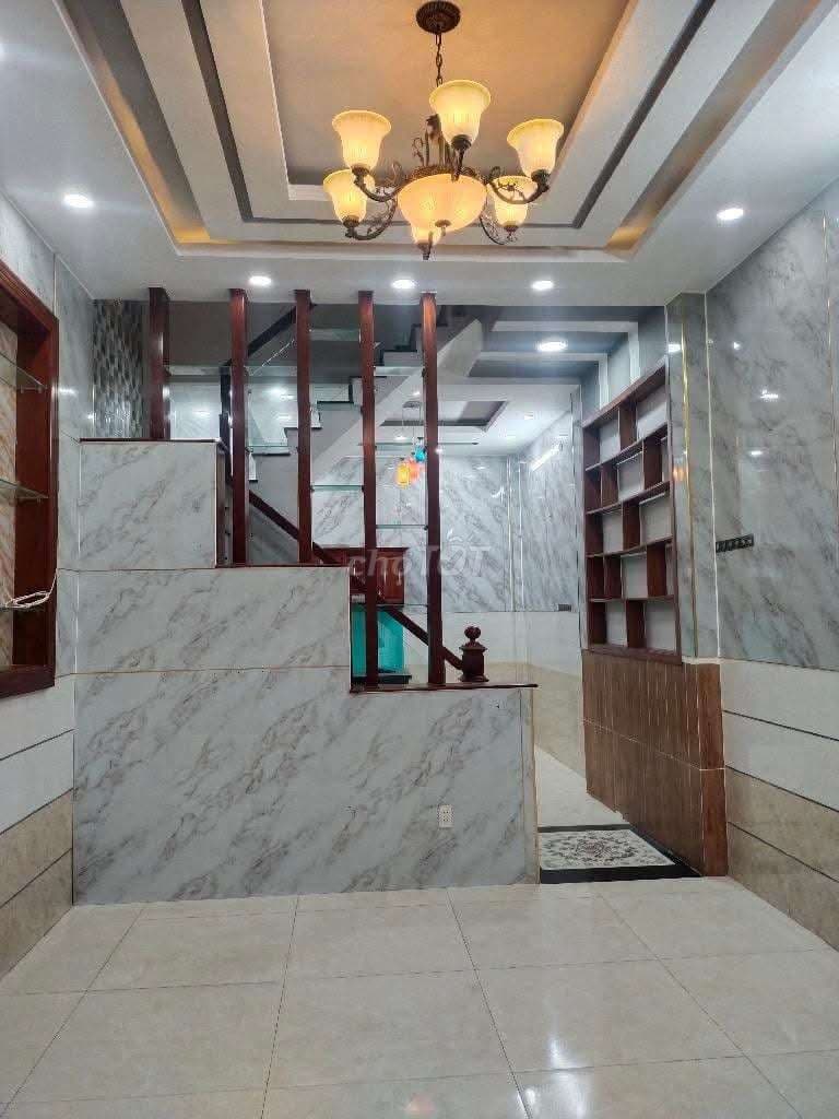 Nhà đẹp cạnh Liên Khu 5-6 , Hxh thông, 2 tầng, 52m2, chỉ 3 tỷ