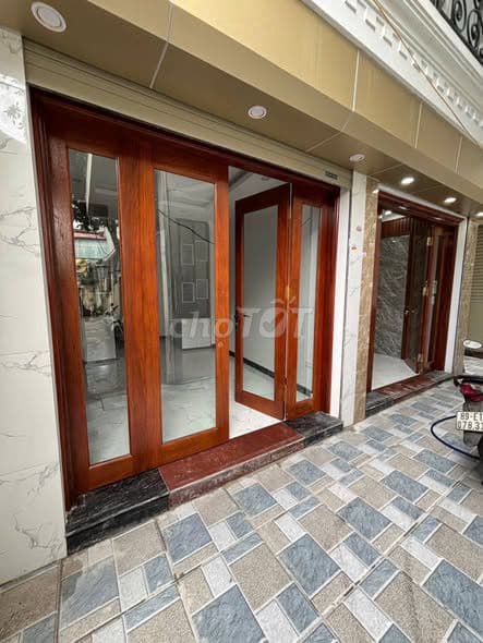 Nhà Thạch Bàn Long Biên 22m2 5 tầng 3 ngủ 3 tỷ